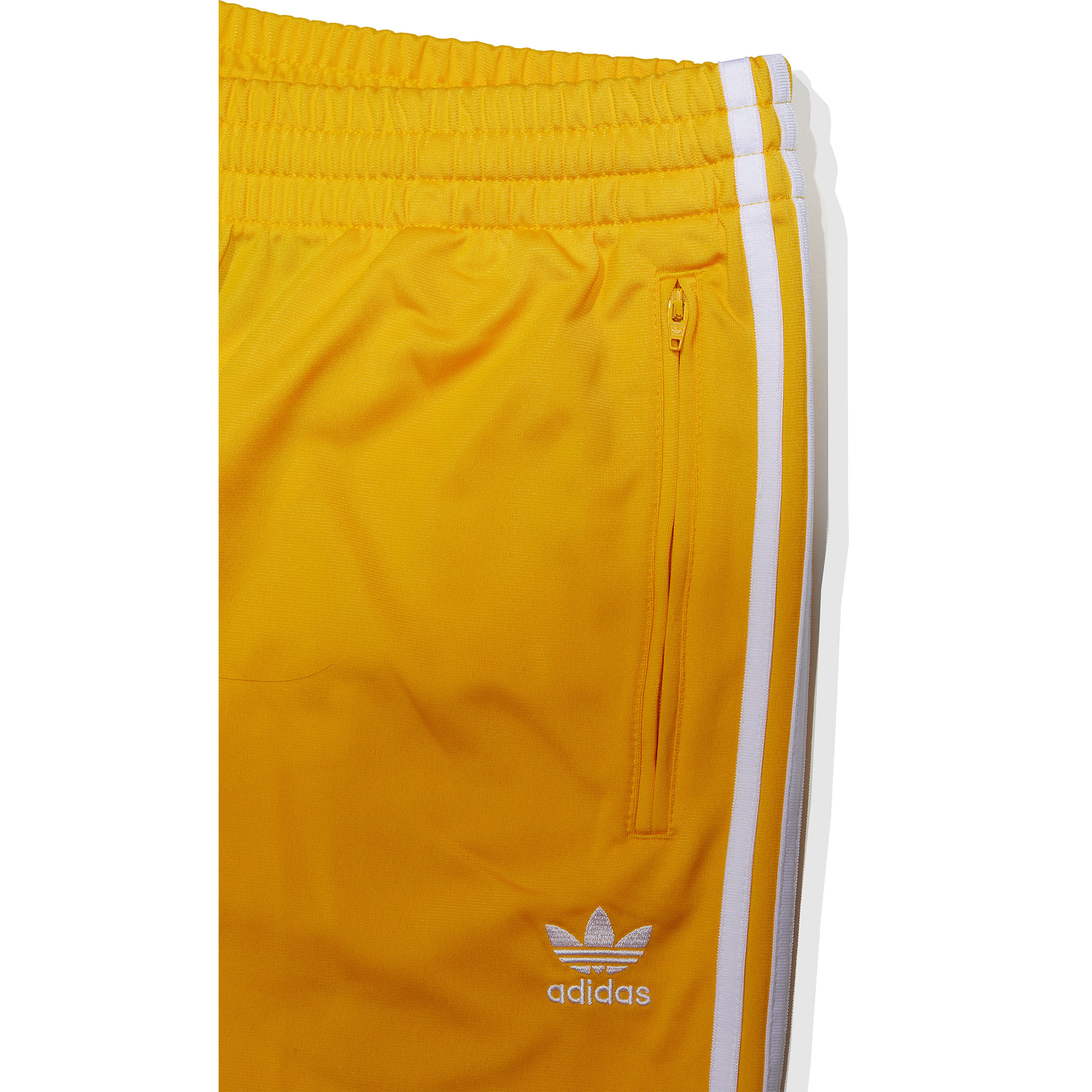 아디다스 - Adidas