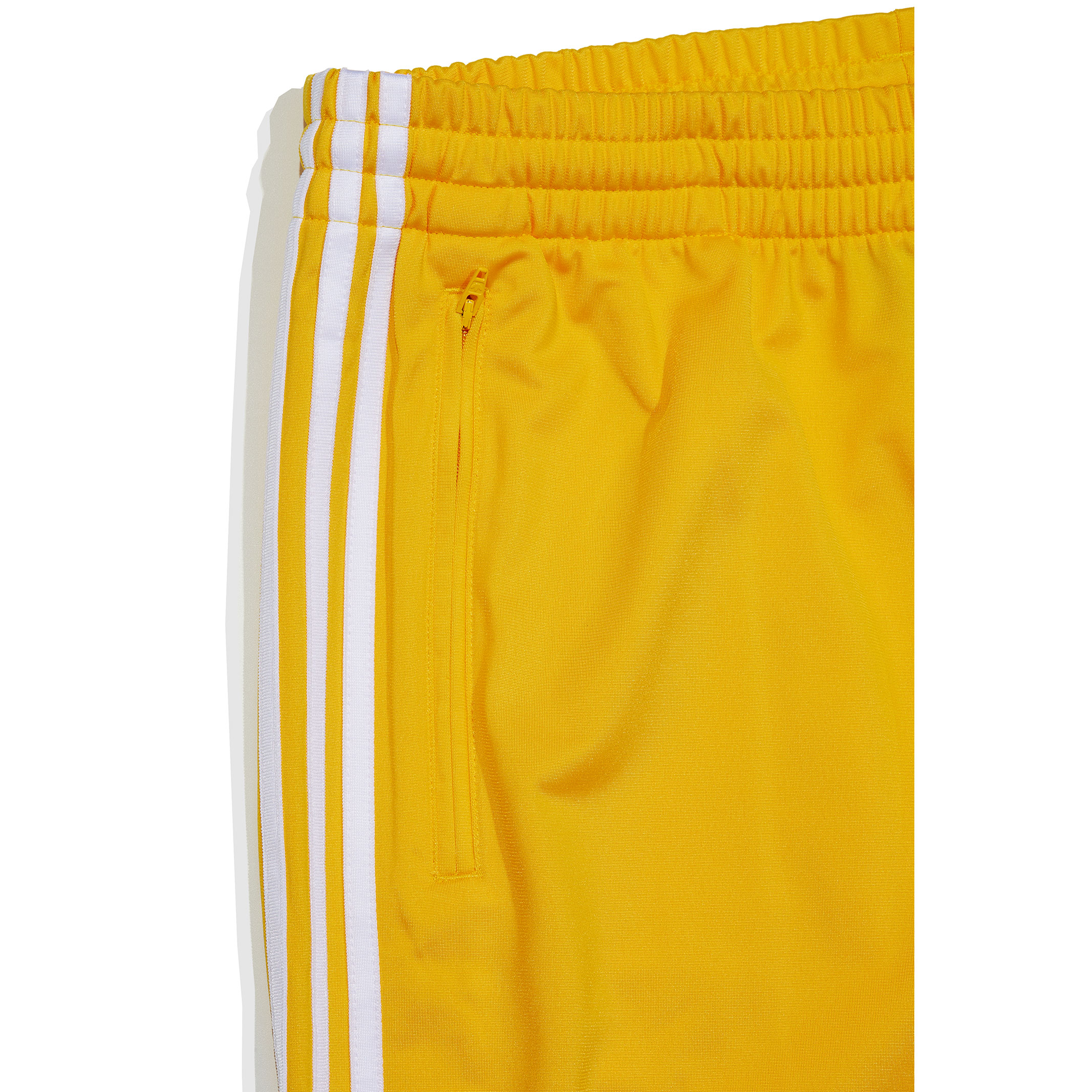 아디다스 - Adidas
